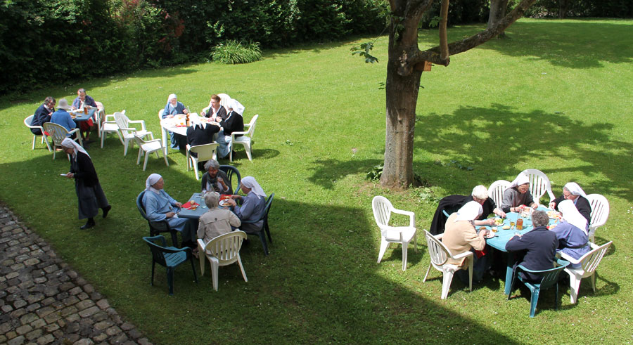 Pique nique avec les oblates du Monastère sainte Françoise